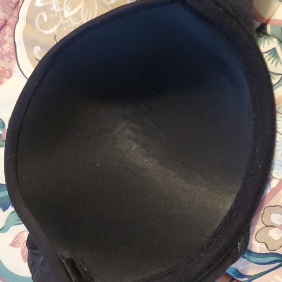 VICTORIAS SECRET BLACK STRAPLESS BRA 36C - Picture 8 of 10